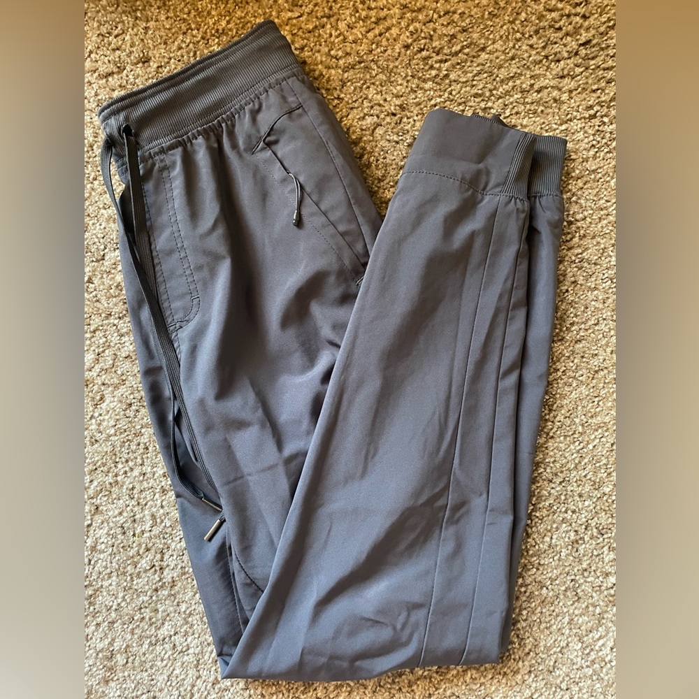 Cherokee Infinity Men’s Cargo Jogger Scrub Pants
